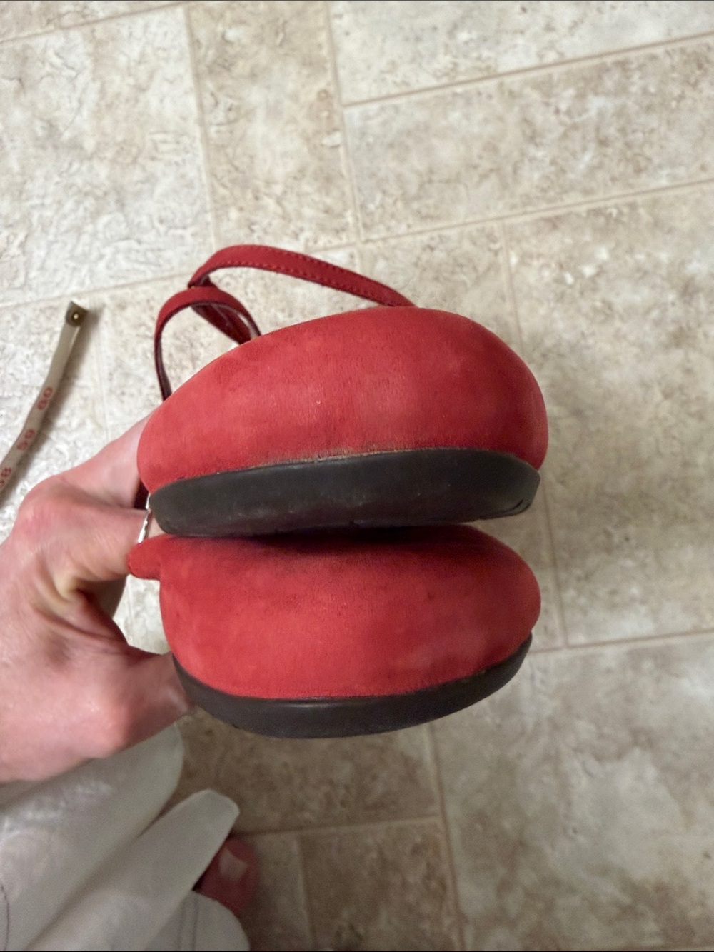 Dansko Red Suede Women's Slingback Mules - Picture 7 of 9